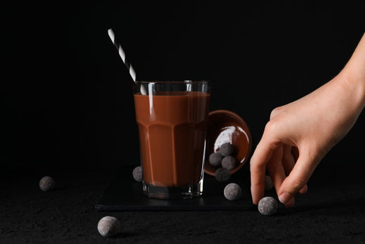 Les meilleures boissons au chocolat noir : quoi préparer et quel chocolat choisir