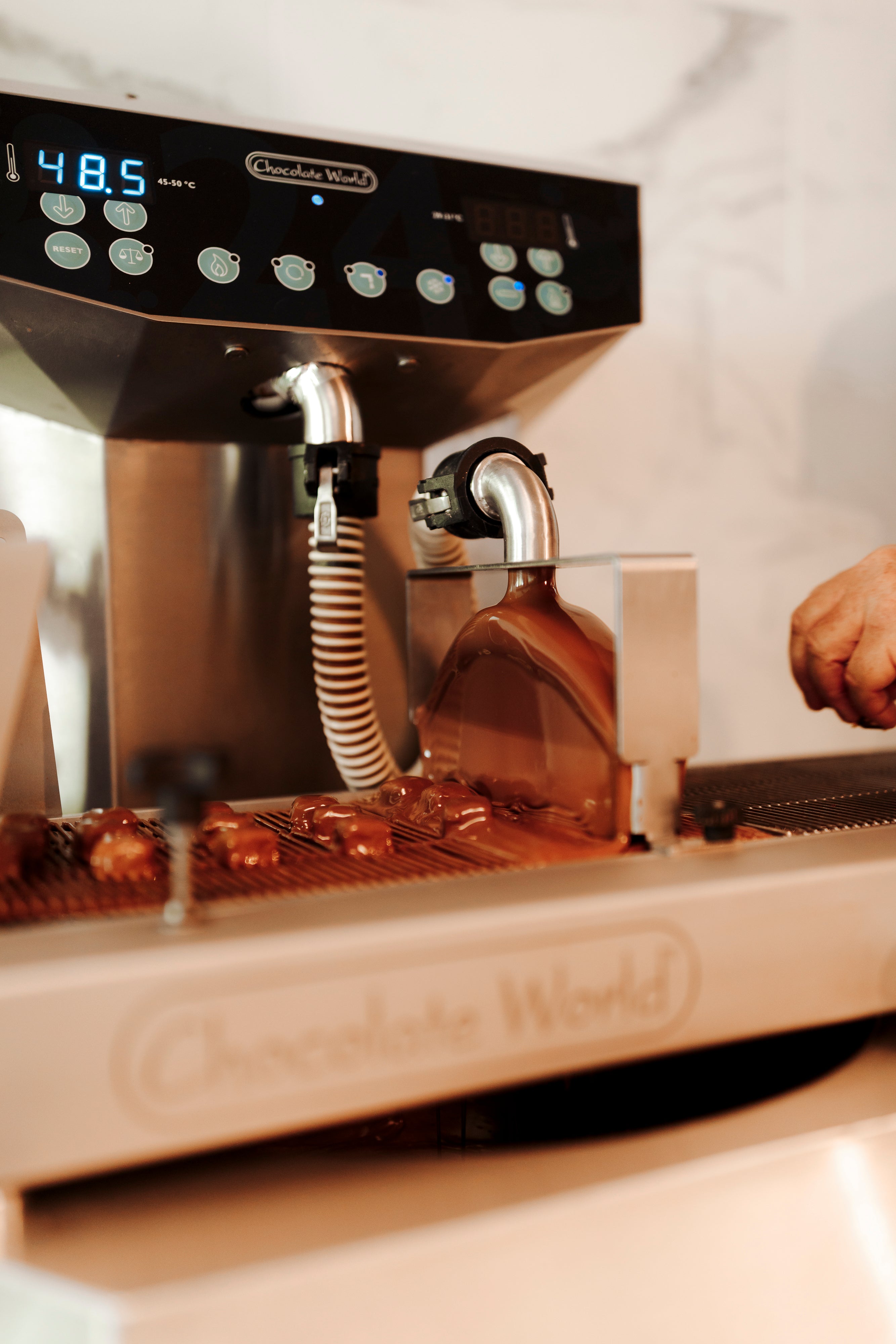 Small production chocolate tempering machine 20-35 kg