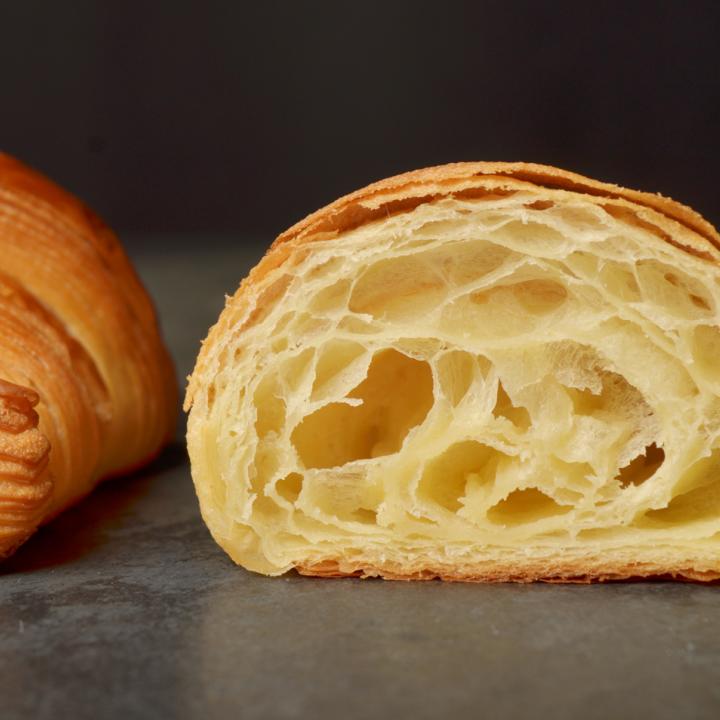 Bagatelle T45 Croissant French Flour (25kg) - Zucchero Canada