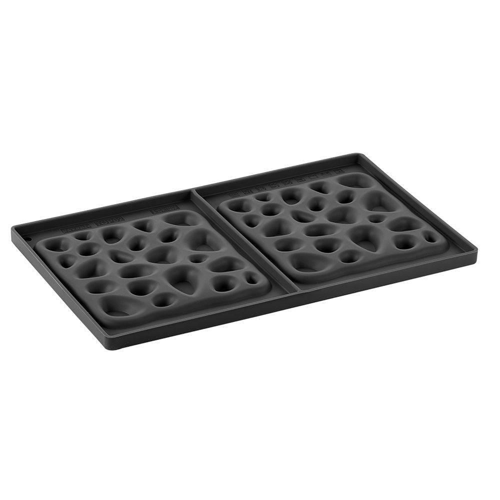 TOP02S -Top silicone mould SPONGE 300 x 175 mm, 2 indents 135 x 135 x h
15 mm - vol.80 ml + pack - Zucchero Canada